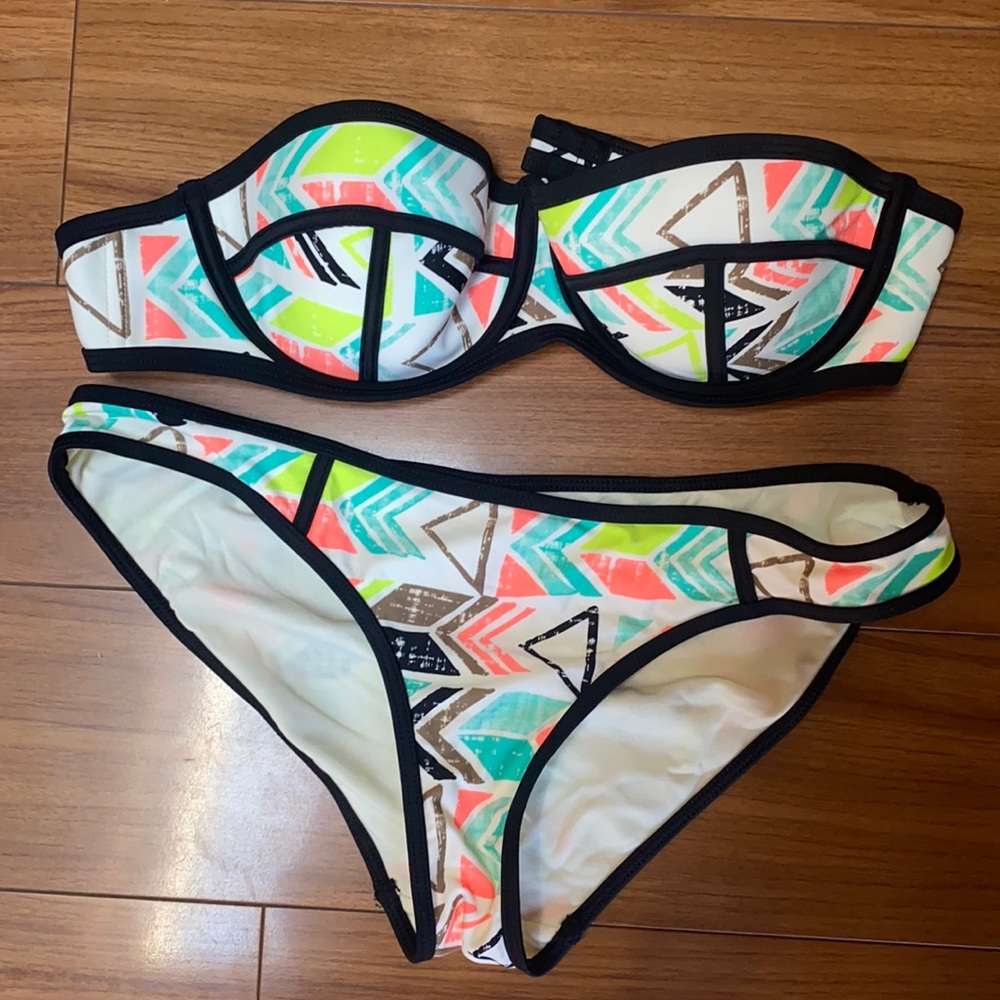 Body Glove women’s bikini